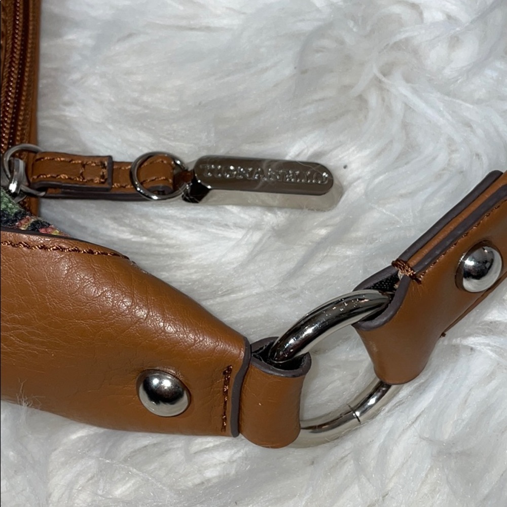 Tignanello Shoulder Bag! - Picture 9 of 12